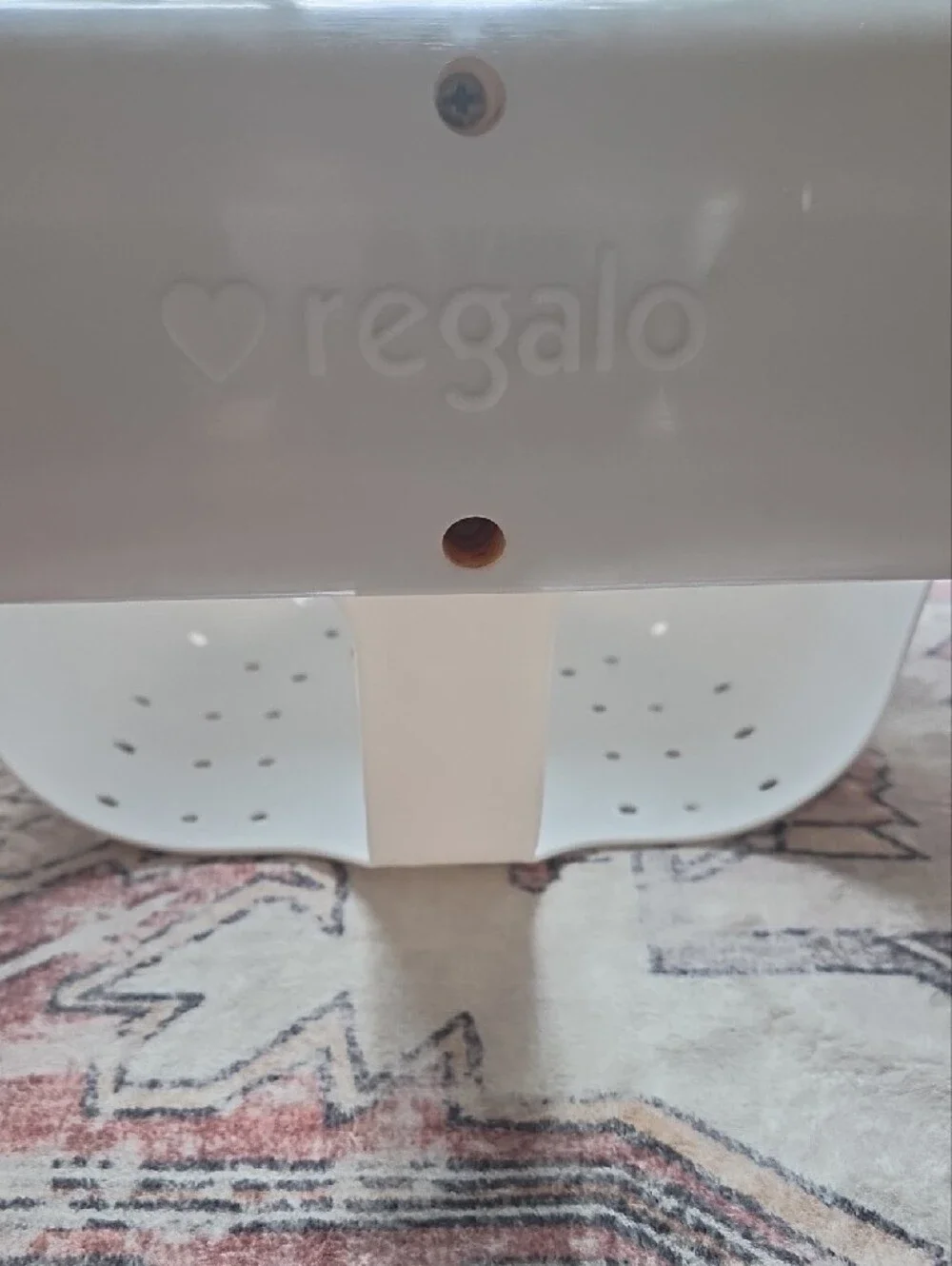 White Bath Seat with Suction Base - Secure Tub Support